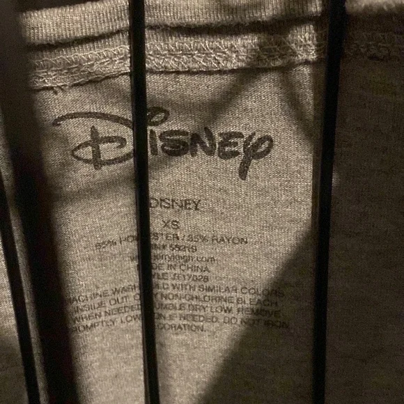 Disney Minnie Mouse Graphic T Shirt​​​​​ - Picture 4 of 5